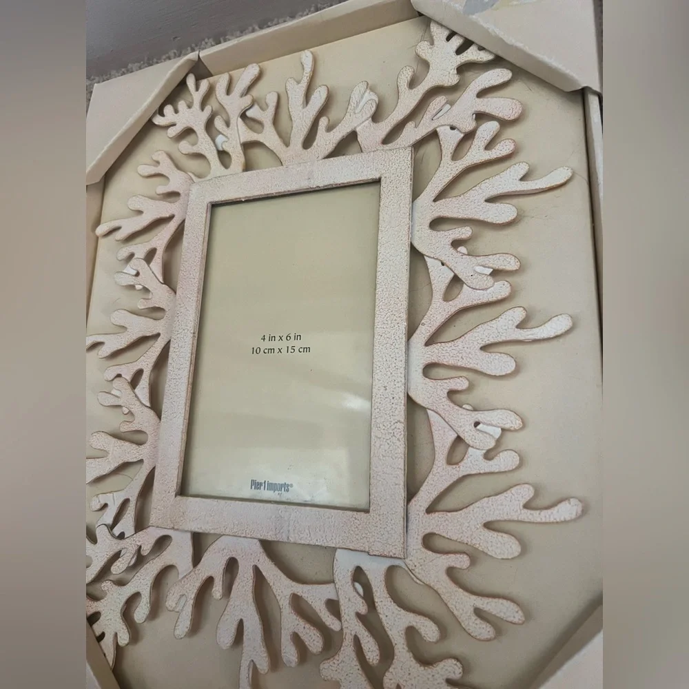 New in box pier 1 picture frame 4 x 6 table top coral beach ocean cream metal